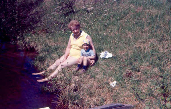 Mom  Derrick June71